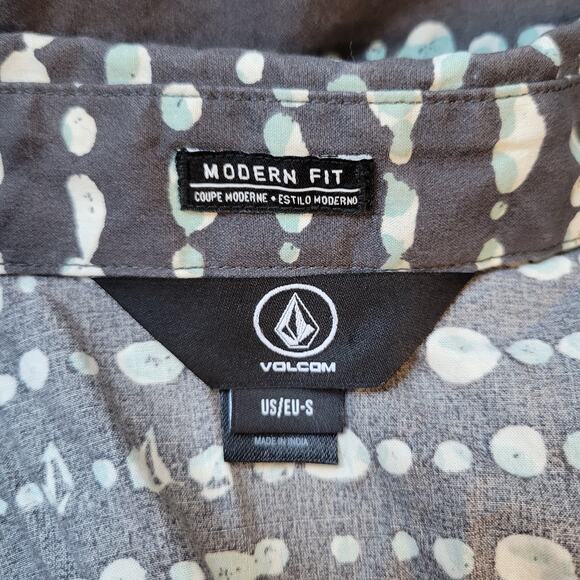 Volcom Modern Fit Men's Small Button Up Short Sleeve Top - Picture 4 of 4